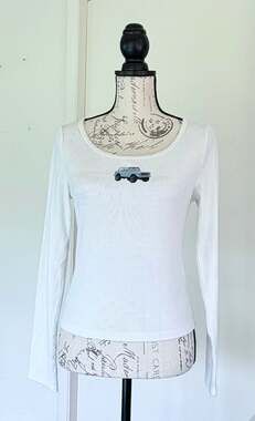 Aéropostale White Long-sleeve Tee with Blue Truck Print Size Large